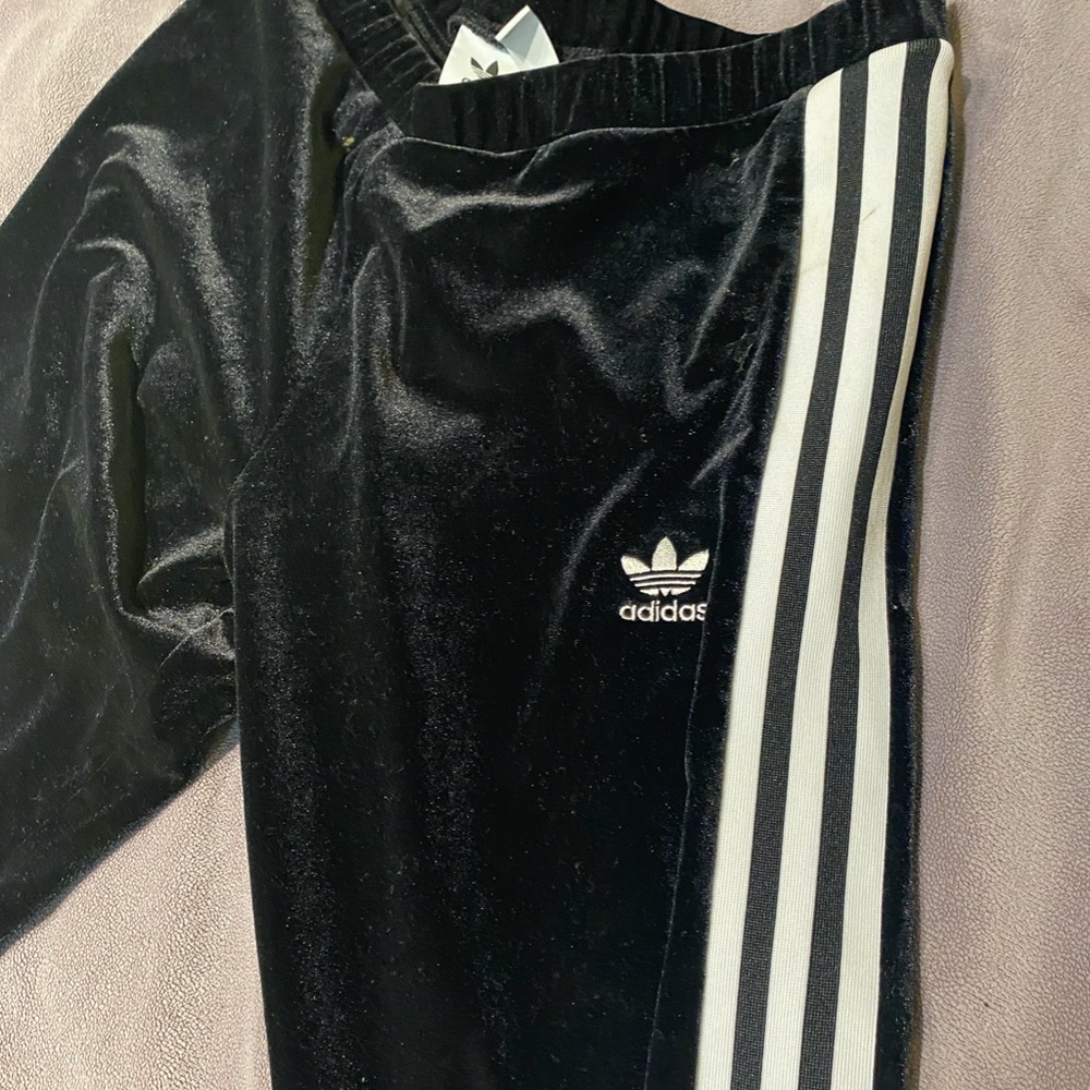 COPY - COPY - Velvet Adidas Leggings